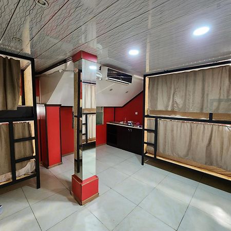 טביליסי Gallary Hostel מראה חיצוני תמונה