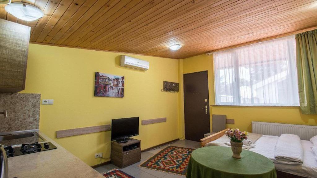 טביליסי Gallary Hostel מראה חיצוני תמונה